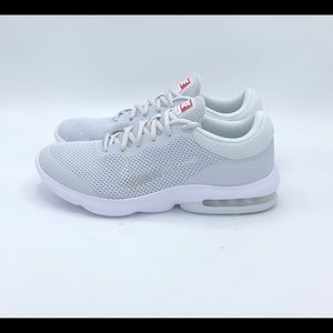nike men's air max advantage 2